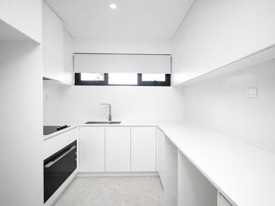 2 / 17 The Boulevarde, Lakemba