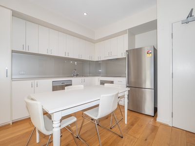 210 / 2 Rutland Avenue, Lathlain