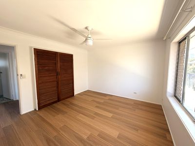 4 / 81 Bayview Street, Runaway Bay