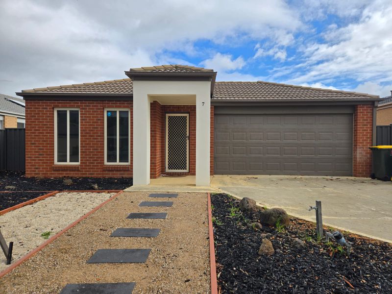 7 Romek Way, Truganina