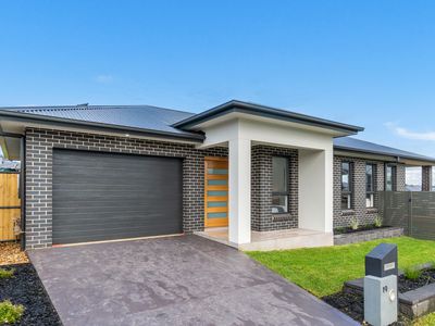 19 Rhinelander Road, Box Hill