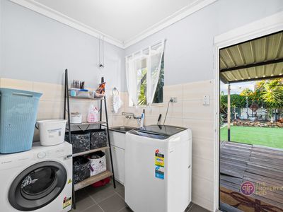 27 Lindy Way, Camillo