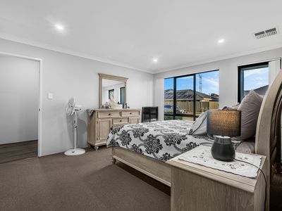 24 Cadaga Way, Piara Waters