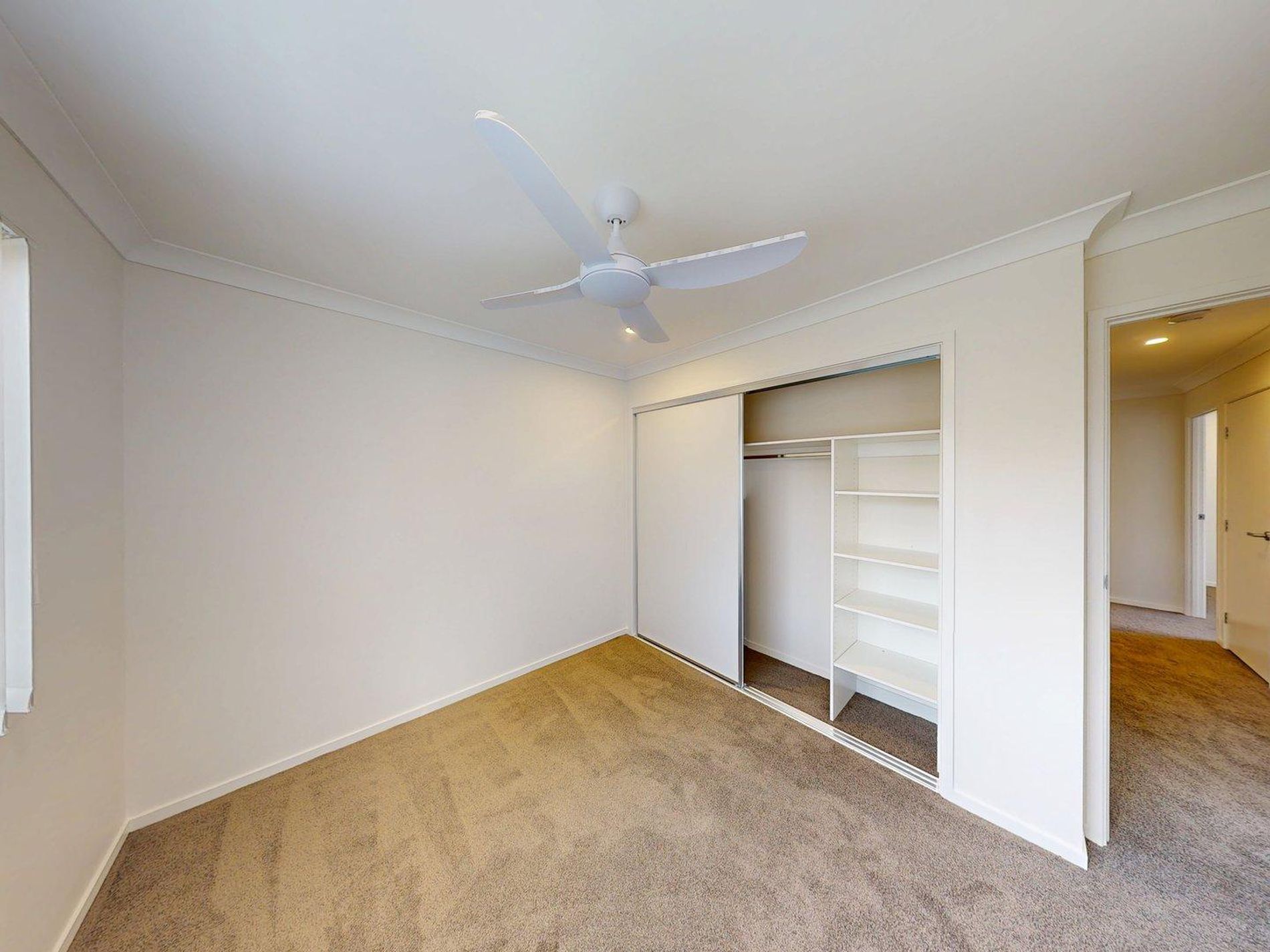 16 Jimna Circuit, White Rock