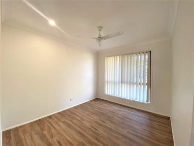 25 Quantock Court, Rochedale South