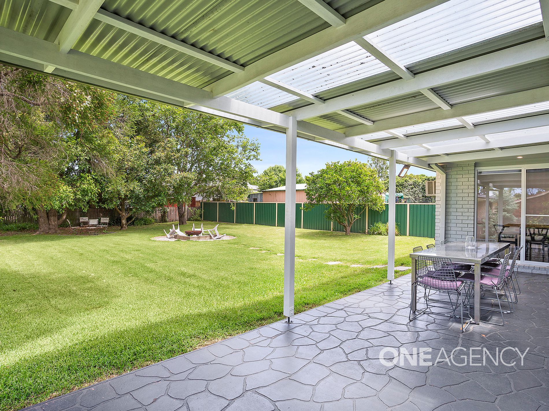 106 North Street, Berry