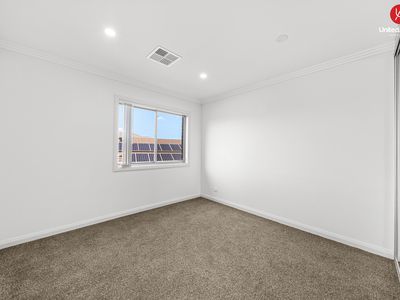 4B Kelly Street, Oran Park