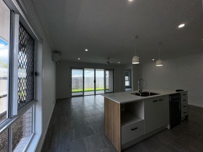 13 Venice Cres, Redbank