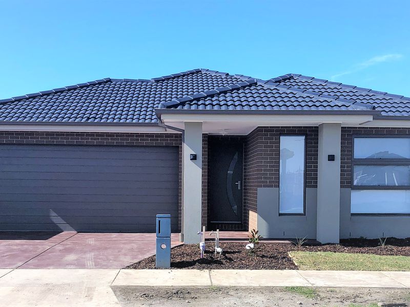 2 Meteorite Way, Cranbourne East