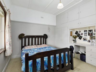 5 The Avenue, Seymour