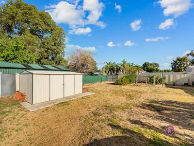 17 Church Street (Studio), Kelmscott
