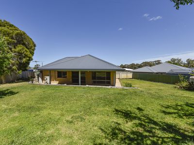 5 Finlayson Court, Millicent