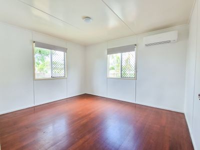 13 Kianga, Barney Point