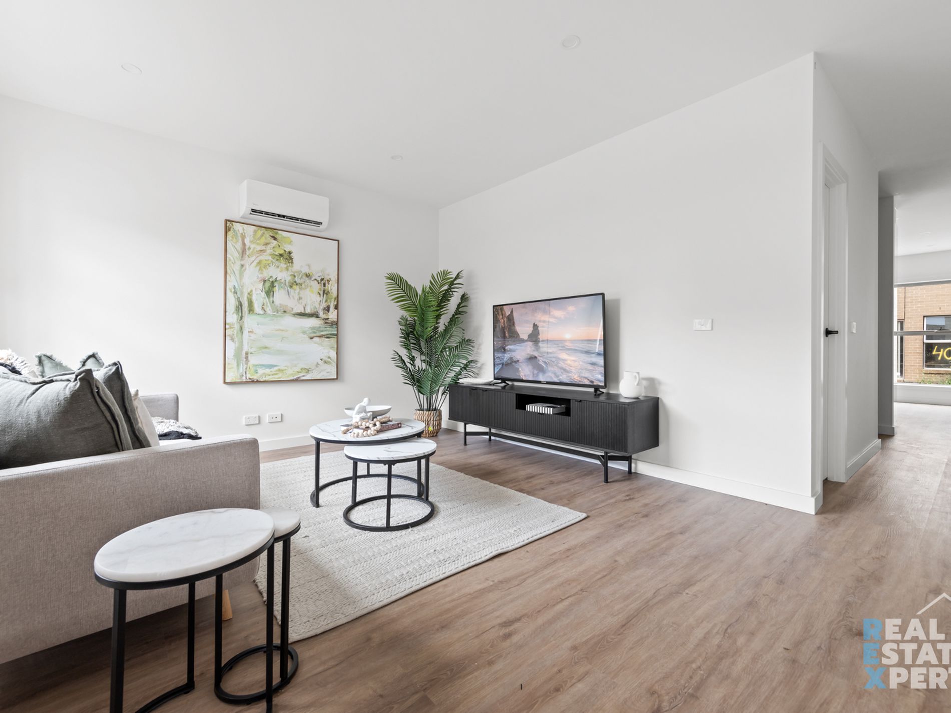 8 Tiger Way, Officer