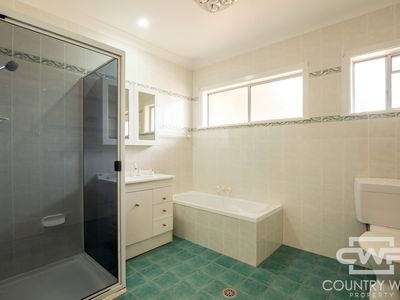 23 Simpson Street, Deepwater