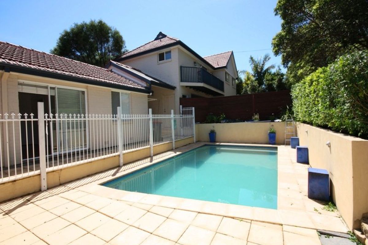 303 Queen Street, Concord West