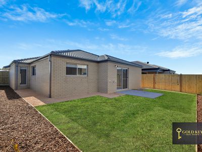 27 Comb Street, Manor Lakes