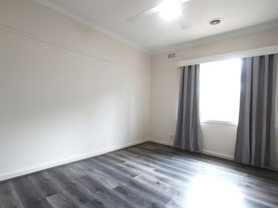 1401 North Road, Oakleigh East
