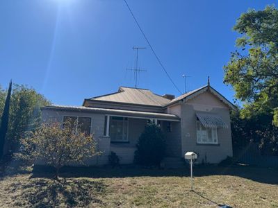 20 Oswin Street, Parkes
