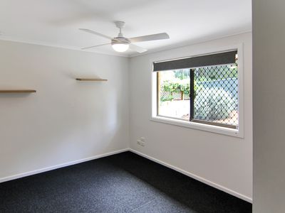 2 Paradise Ave, Forster