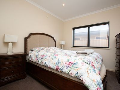 33 Minderoo Avenue, South Hedland