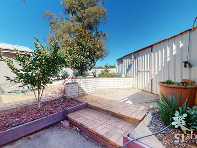 11 Bass Place, Dubbo