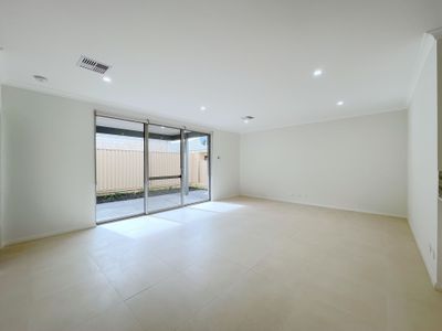 3 / 25 Plunkett Turn, Canning Vale