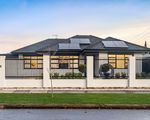 4 Woodland Road, Mitchell Park