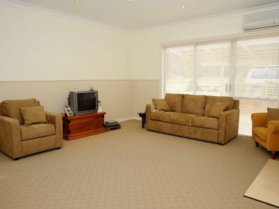 8 Lovell Road, Crabtree