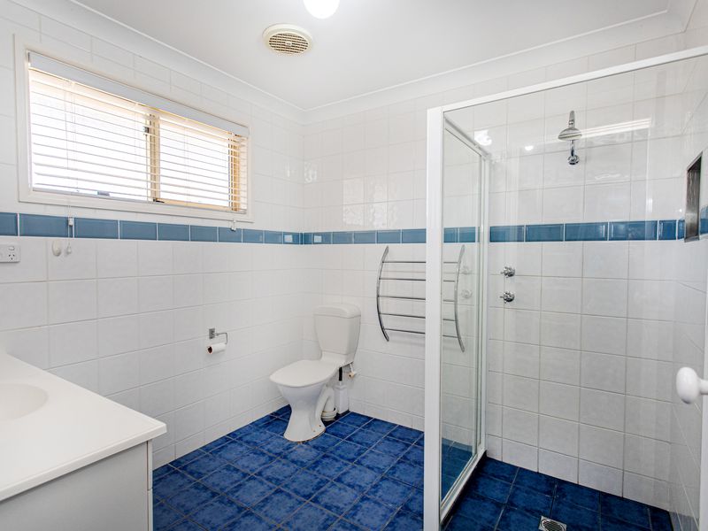 16 Watt Street, Cowra