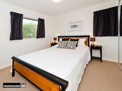 7  /  990 Wellington Street, West Perth