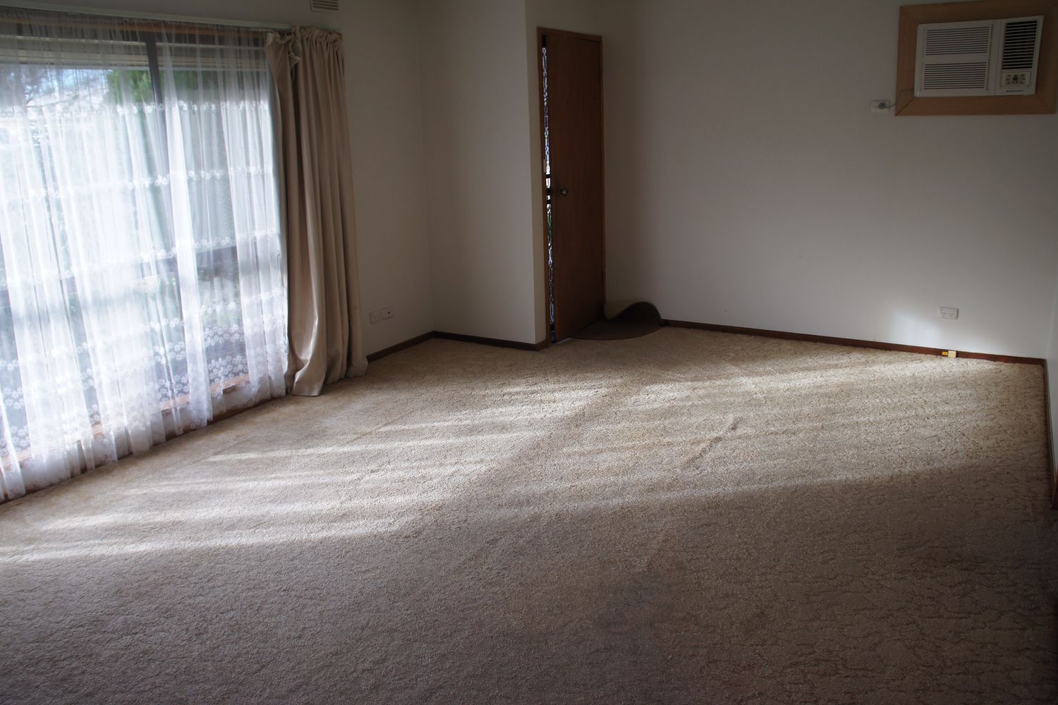 1 / 15 Pynsent Street, Horsham