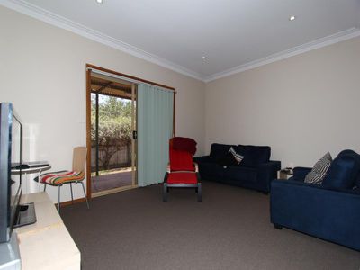 2B Kunanalling Avenue, Hannans