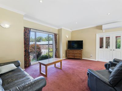37 Regent's Park Drive, Casebrook
