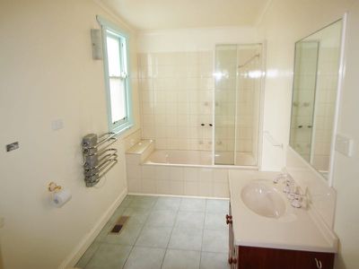 12 Craddock Street, North Geelong