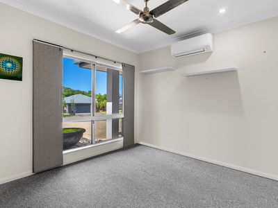 25 Rainbow Street, Kanimbla