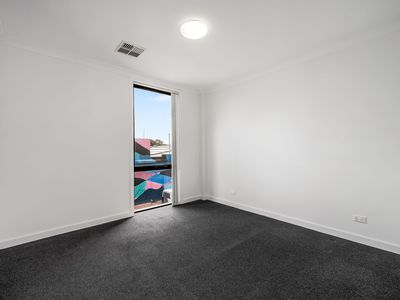 129 East Street, Brompton