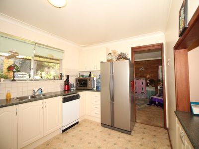 16 Casey Circuit, West Bathurst