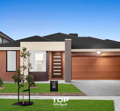13 Respect Avenue, Clyde North