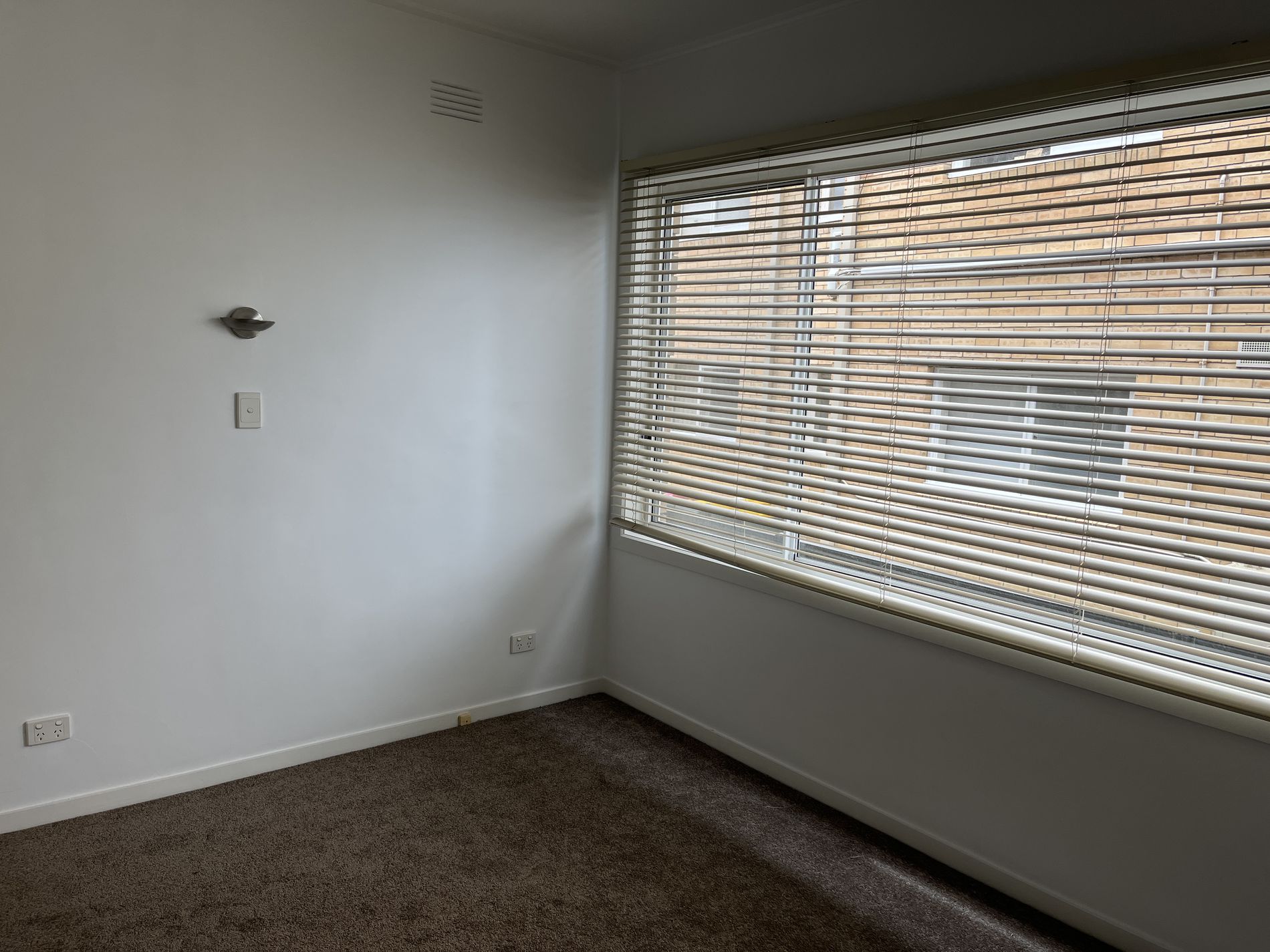 1/17 The Esplanade, Geelong