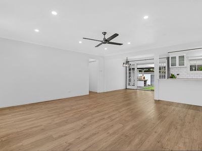 7 Dame Patti Ave, Mermaid Waters