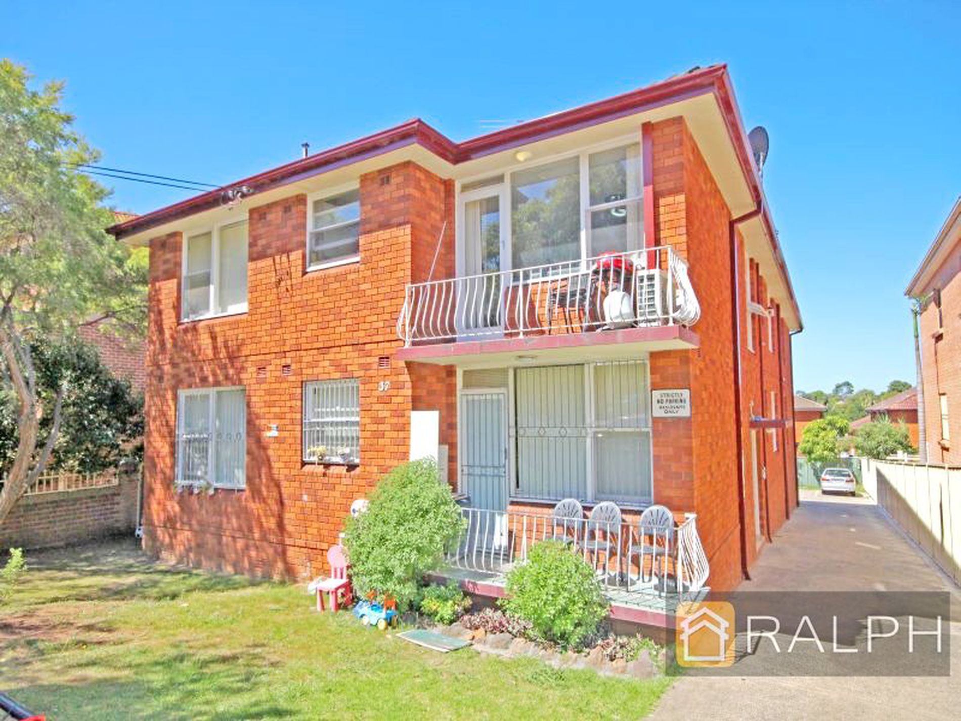 4 / 37 Colin Street, Lakemba