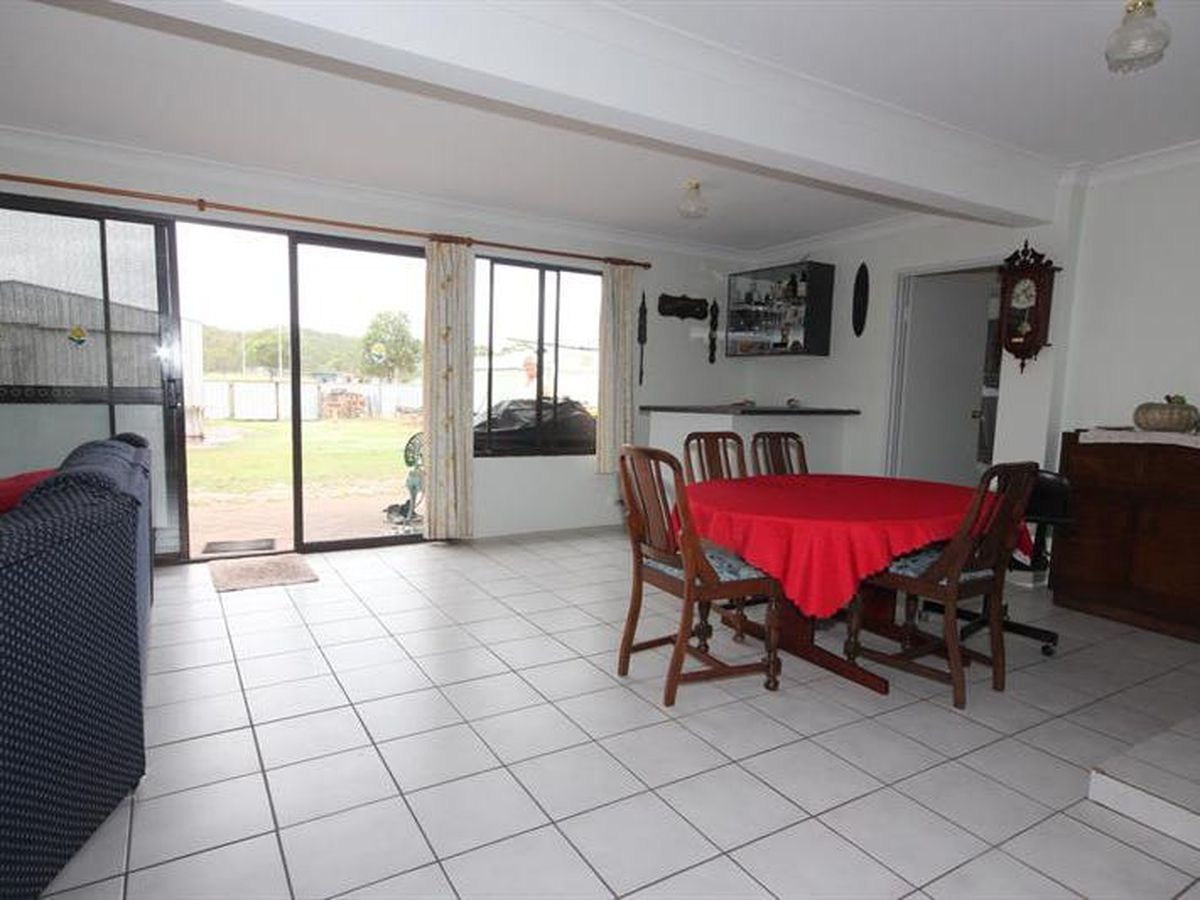 16 Wychewood Ave, Mallabula, Mallabula - Thumbnail 5