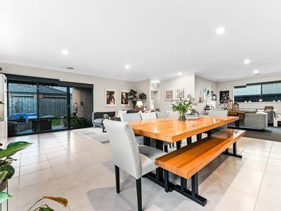 30 Flanagan Avenue, Officer