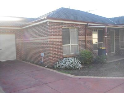 2 / 44 Hogans Road, Hoppers Crossing