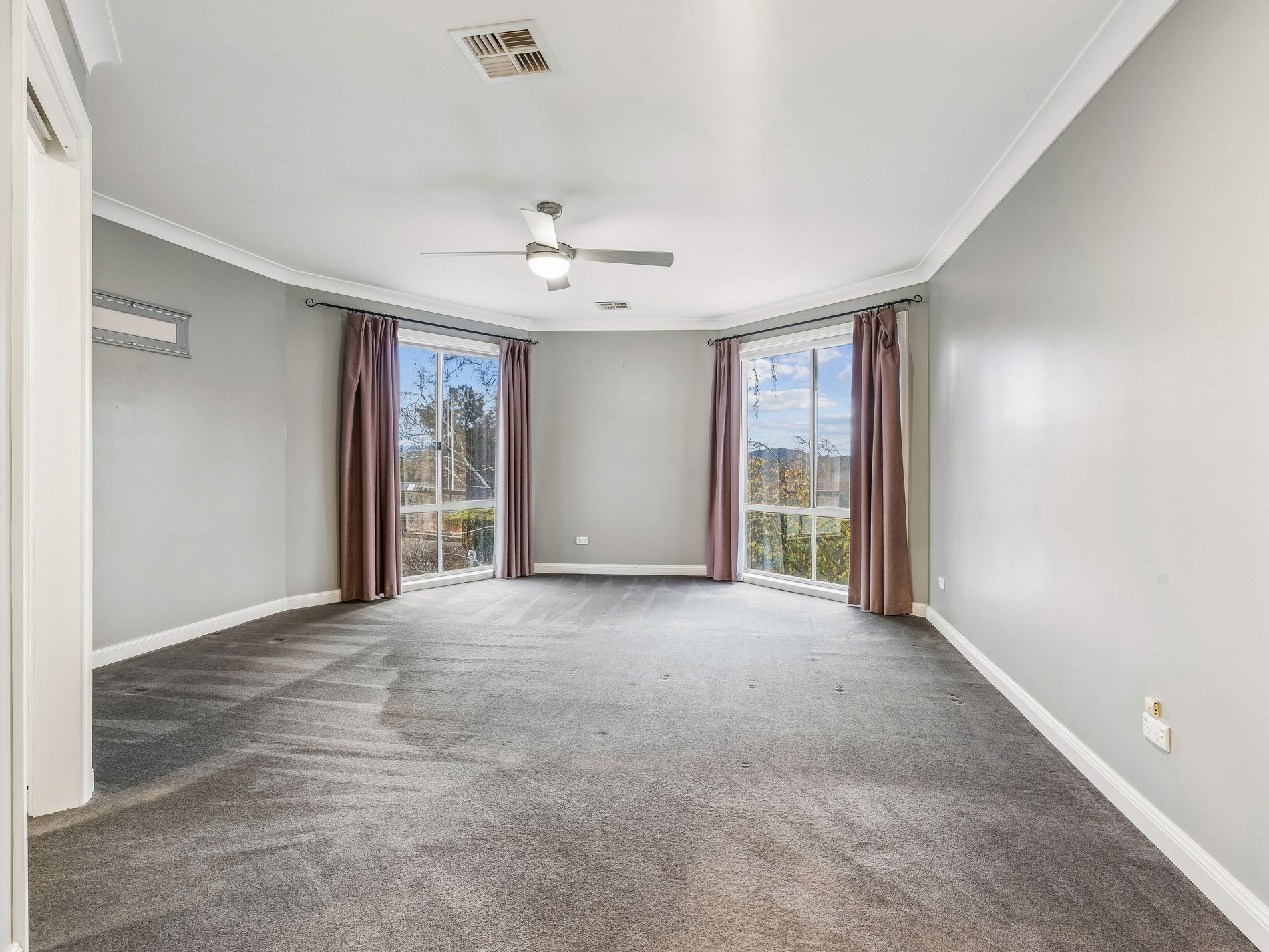 19 Maple Crescent, Jerrabomberra