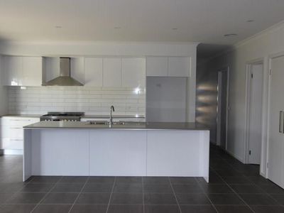 28 Pavo Street, Belmont