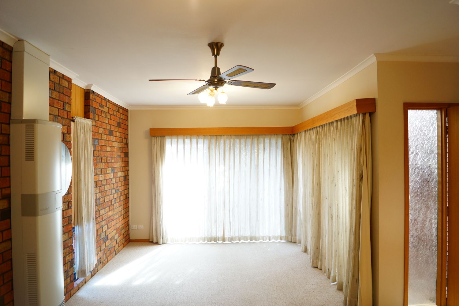 1 / 16 James Street, Horsham