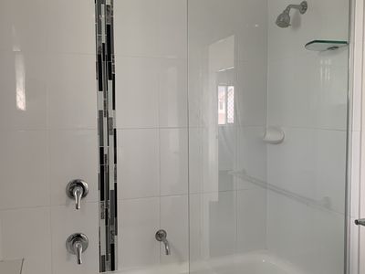 20 / 30 Falso Place, Doolandella