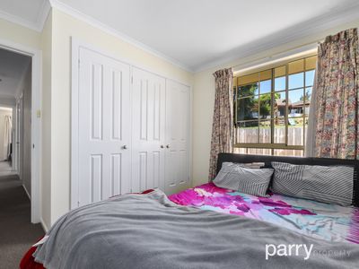 2 / 79 Outram Street, Summerhill